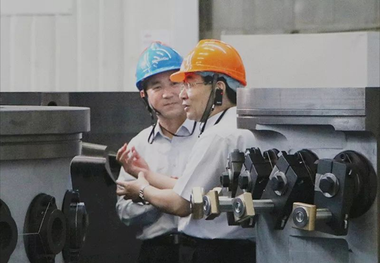 陕西省委书记、省人大常委会主任胡和平一行莅临qwdb鉴黑担保网“话转型”“谈发展”